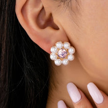 Load image into Gallery viewer, PEARL STUD EARRING