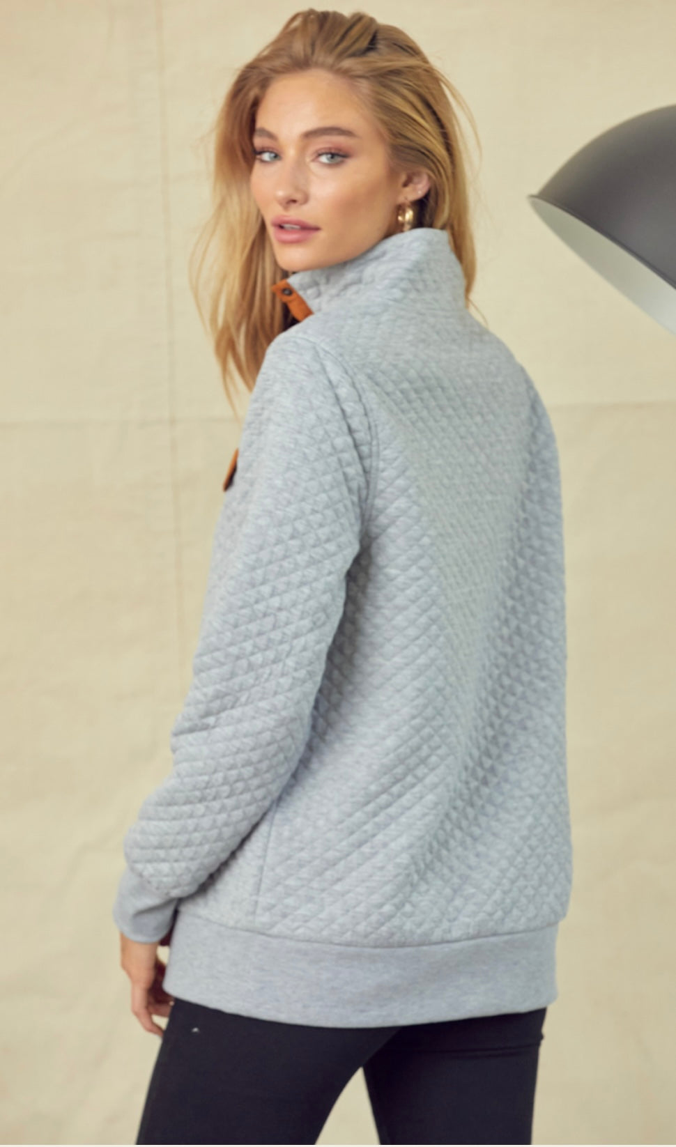 Diamond Pull-Over