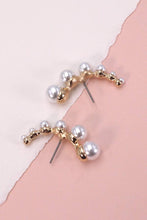 Load image into Gallery viewer, PEARL CARTILAGE  EARRINGS
