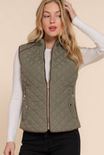 Load image into Gallery viewer, Suede Quilted Vest
