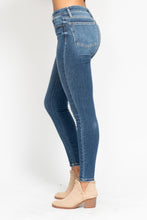 Load image into Gallery viewer, Judy Blue High Rise Skinny
