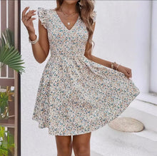 Load image into Gallery viewer, Floral Print Dress
