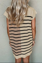 Load image into Gallery viewer, Color Block Sweater Dress
