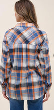 Load image into Gallery viewer, Plaid Button-Up Top
